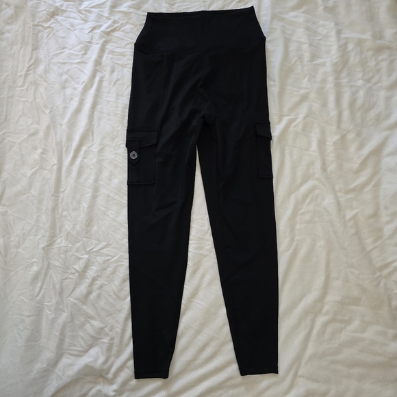 Yeoreo Hedda CoreFlex Cargo Leggings - Picture 6 of 9